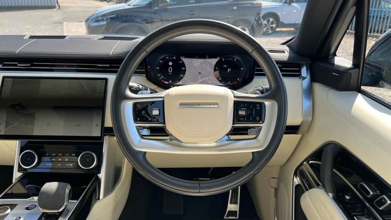 Land Rover Range Rover 3.0 D300 SE 4dr Auto Diesel Estate